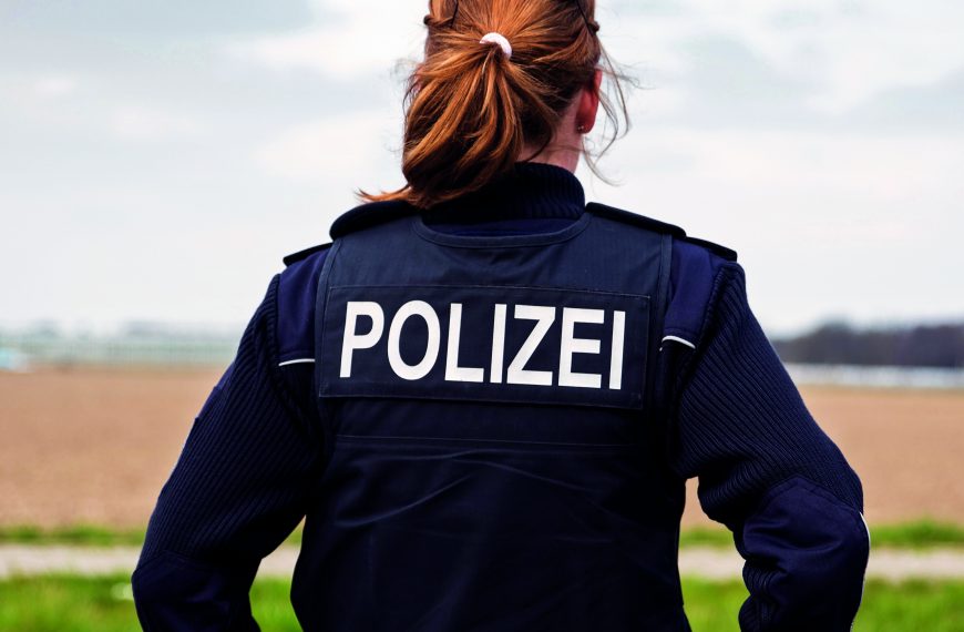 Psychische Belastung von Polizeikräften: FREIE WÄHLER fordern einen Ausbau der Hilfsangebote